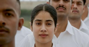Gunjan Saxena Trailer Breakdown - Jahnvi's acting looks bland in a pilot's role